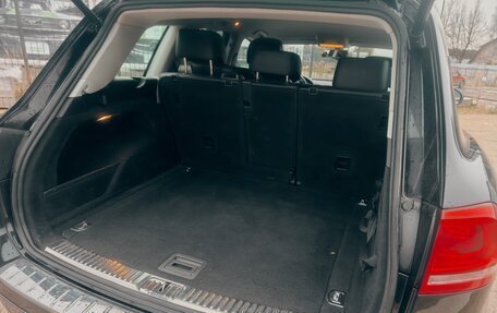 Volkswagen Touareg III, 2011 год, 2 490 000 рублей, 8 фотография