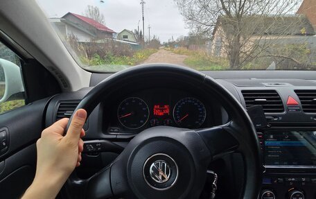 Volkswagen Jetta VI, 2009 год, 690 000 рублей, 8 фотография