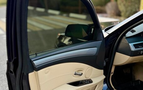 BMW 5 серия, 2008 год, 1 080 000 рублей, 13 фотография