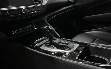 Opel Insignia II рестайлинг, 2017 год, 1 933 000 рублей, 23 фотография