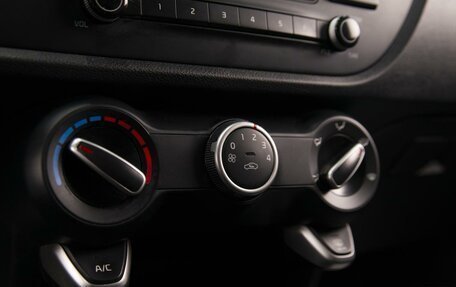 KIA Rio IV, 2018 год, 1 500 000 рублей, 18 фотография