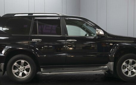 Toyota Land Cruiser Prado 120 рестайлинг, 2008 год, 2 700 000 рублей, 5 фотография