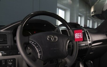 Toyota Land Cruiser Prado 120 рестайлинг, 2008 год, 2 700 000 рублей, 12 фотография