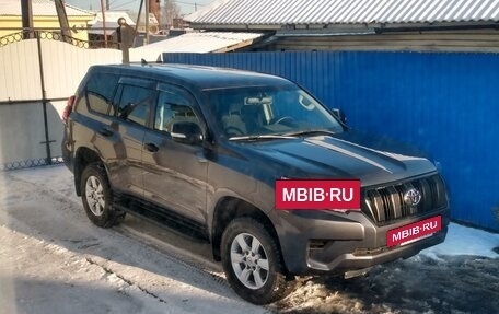 Toyota Land Cruiser Prado 150 рестайлинг 2, 2020 год, 5 750 000 рублей, 4 фотография