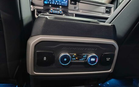 Ford Expedition, 2022 год, 10 000 000 рублей, 24 фотография