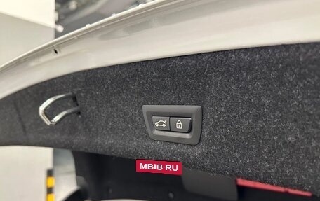 BMW 3 серия, 2021 год, 5 000 000 рублей, 14 фотография