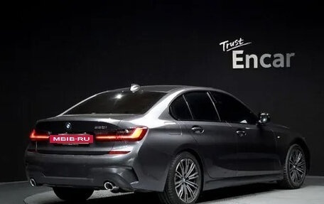 BMW 3 серия, 2022 год, 2 610 000 рублей, 2 фотография