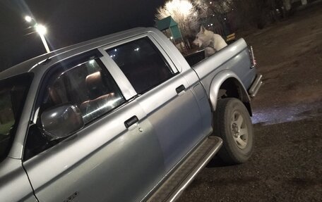 Mitsubishi L200 III рестайлинг, 2002 год, 800 000 рублей, 13 фотография