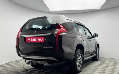 Mitsubishi Pajero Sport III рестайлинг, 2019 год, 2 999 000 рублей, 5 фотография