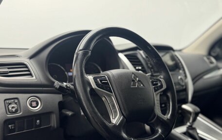 Mitsubishi Pajero Sport III рестайлинг, 2019 год, 2 999 000 рублей, 15 фотография