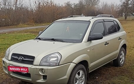 Hyundai Tucson III, 2007 год, 835 000 рублей, 2 фотография