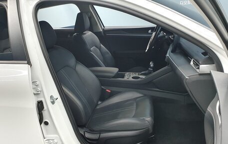 KIA K5, 2021 год, 1 900 000 рублей, 14 фотография