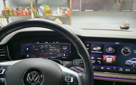 Volkswagen Touareg III, 2019 год, 5 100 000 рублей, 10 фотография