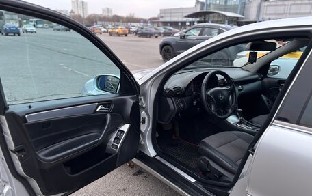 Mercedes-Benz C-Класс, 2004 год, 1 000 000 рублей, 8 фотография