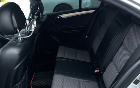 Mercedes-Benz C-Класс, 2004 год, 1 000 000 рублей, 10 фотография