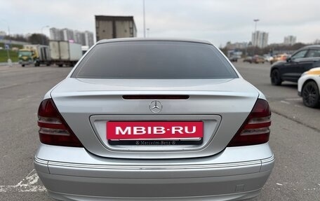 Mercedes-Benz C-Класс, 2004 год, 1 000 000 рублей, 6 фотография