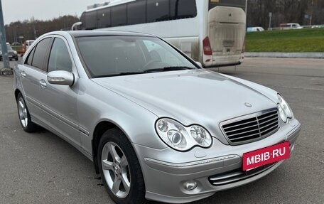 Mercedes-Benz C-Класс, 2004 год, 1 000 000 рублей, 3 фотография