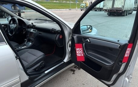 Mercedes-Benz C-Класс, 2004 год, 1 000 000 рублей, 13 фотография