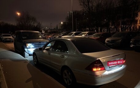 Mercedes-Benz C-Класс, 2004 год, 1 000 000 рублей, 24 фотография