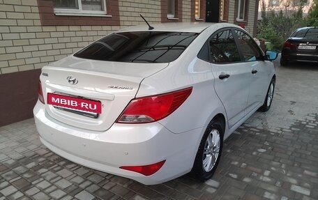Hyundai Solaris II рестайлинг, 2015 год, 1 250 000 рублей, 4 фотография