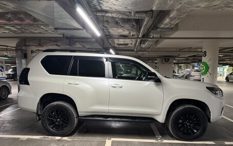 Toyota Land Cruiser Prado 150 рестайлинг 2, 2020 год, 6 300 000 рублей, 4 фотография