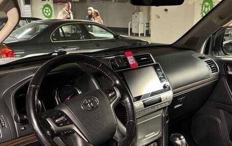 Toyota Land Cruiser Prado 150 рестайлинг 2, 2020 год, 6 300 000 рублей, 12 фотография