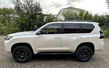 Toyota Land Cruiser Prado 150 рестайлинг 2, 2020 год, 6 300 000 рублей, 25 фотография