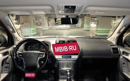 Toyota Land Cruiser Prado 150 рестайлинг 2, 2020 год, 6 300 000 рублей, 18 фотография