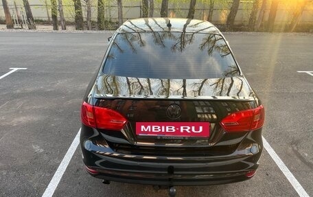 Volkswagen Jetta VI, 2015 год, 1 099 000 рублей, 3 фотография