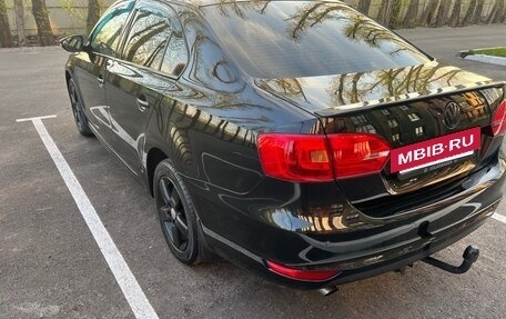 Volkswagen Jetta VI, 2015 год, 1 099 000 рублей, 4 фотография