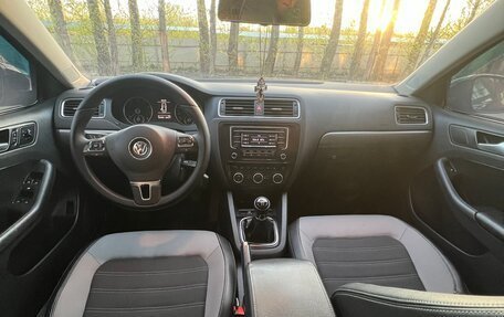 Volkswagen Jetta VI, 2015 год, 1 099 000 рублей, 15 фотография