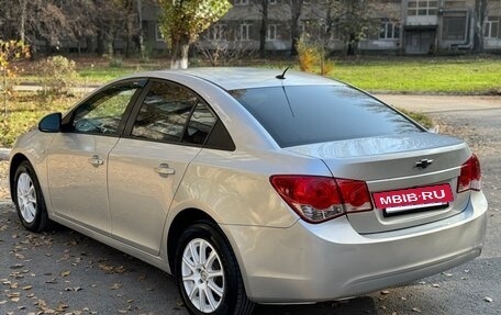 Chevrolet Cruze II, 2011 год, 675 000 рублей, 5 фотография