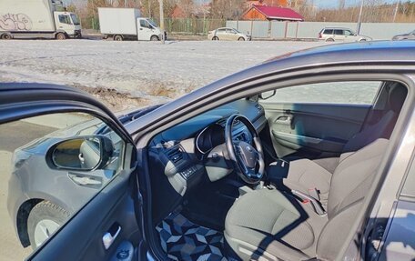 KIA Rio III рестайлинг, 2016 год, 1 000 000 рублей, 6 фотография