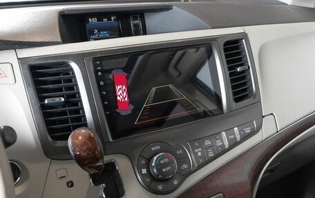 Toyota Sienna III, 2010 год, 1 979 462 рублей, 5 фотография