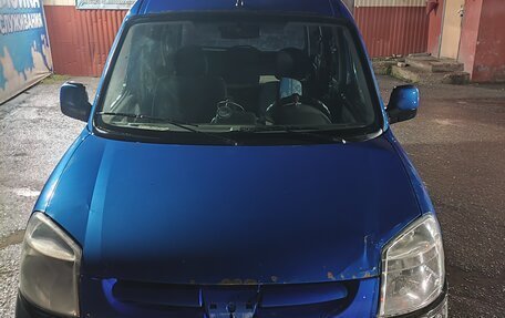 Peugeot Partner II рестайлинг 2, 2004 год, 260 000 рублей, 9 фотография