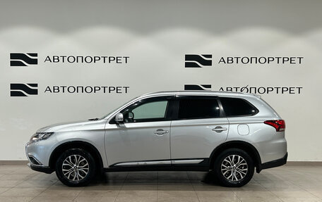 Mitsubishi Outlander III рестайлинг 3, 2015 год, 1 399 000 рублей, 4 фотография