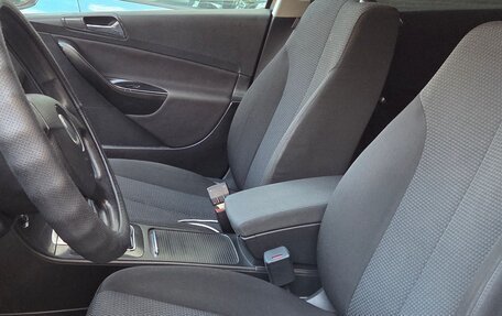 Volkswagen Passat B6, 2006 год, 630 000 рублей, 10 фотография