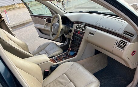 Mercedes-Benz E-Класс, 1999 год, 458 000 рублей, 11 фотография