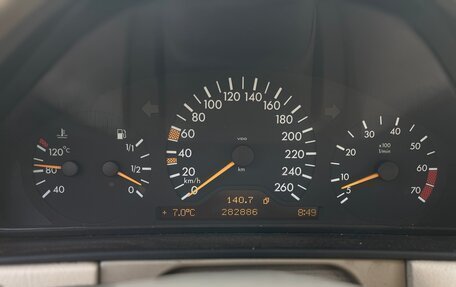 Mercedes-Benz E-Класс, 1999 год, 458 000 рублей, 13 фотография