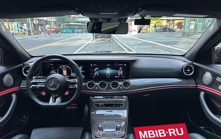 Mercedes-Benz E-Класс AMG, 2021 год, 14 836 532 рублей, 9 фотография