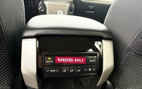 Toyota Land Cruiser Prado 150 рестайлинг 2, 2020 год, 5 600 000 рублей, 15 фотография