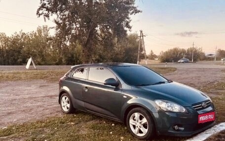 KIA cee'd I рестайлинг, 2009 год, 530 000 рублей, 1 фотография