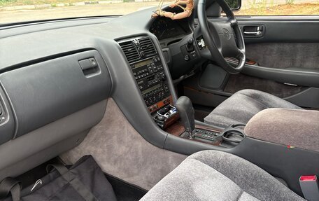 Toyota Celsior III, 1992 год, 980 000 рублей, 11 фотография