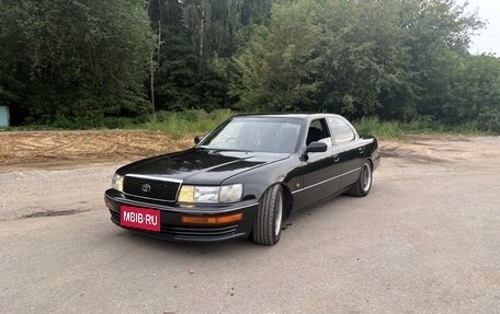 Toyota Celsior III, 1992 год, 980 000 рублей, 2 фотография