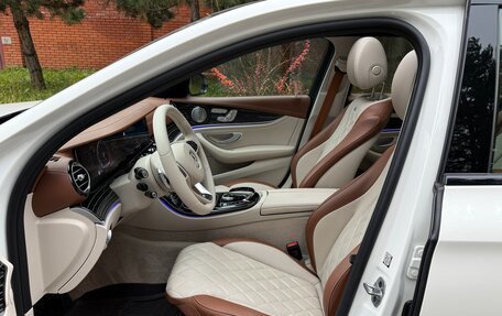 Mercedes-Benz E-Класс, 2018 год, 3 690 000 рублей, 11 фотография