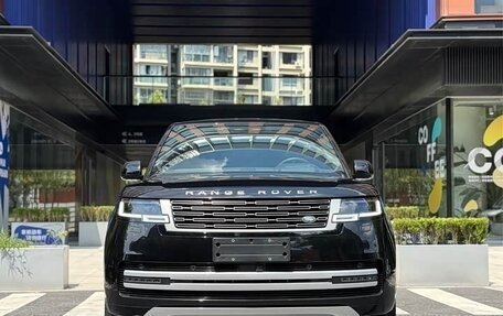 Land Rover Range Rover IV рестайлинг, 2023 год, 26 312 632 рублей, 2 фотография