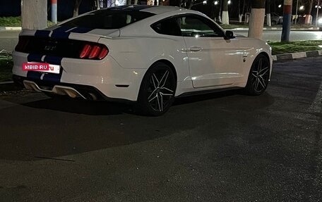 Ford Mustang VI рестайлинг, 2016 год, 4 200 000 рублей, 7 фотография