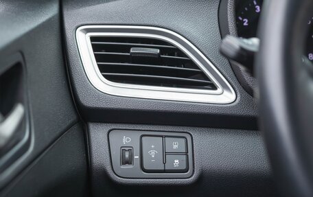 Hyundai Solaris II рестайлинг, 2019 год, 1 570 000 рублей, 23 фотография