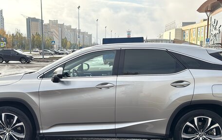 Lexus RX IV рестайлинг, 2021 год, 5 400 000 рублей, 6 фотография