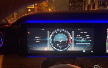 Mercedes-Benz E-Класс, 2019 год, 4 990 000 рублей, 15 фотография